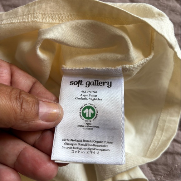 Soft Gallery | Organic Tee - Picture 6 of 6